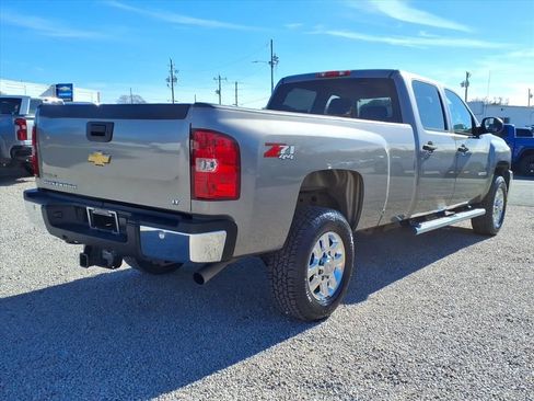 Used 2013 Chevrolet Silverado 2500 LT w/ Interior Plus Package image 9