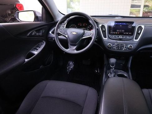 Used 2024 Chevrolet Malibu LT FWD image 22
