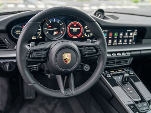 Used 2024 Porsche 911 Carrera 4S image 13