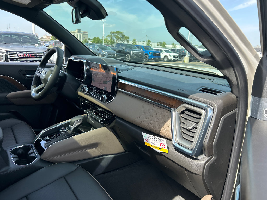 New 2026 GMC Canyon Denali AWD/4WD image 40