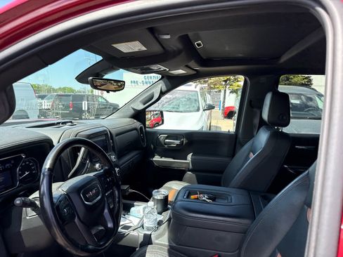 Used 2020 GMC Sierra 1500 AT4 w/ Off-Road Performance Package AWD/4WD image 9