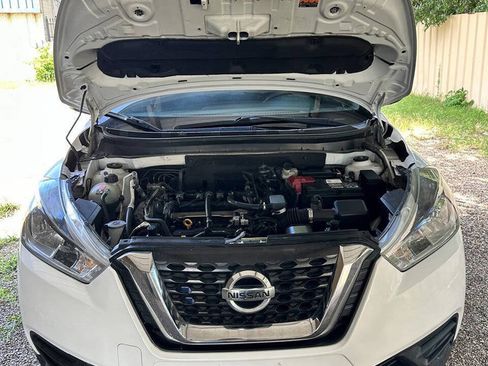 Used 2019 Nissan Kicks SV FWD image 36