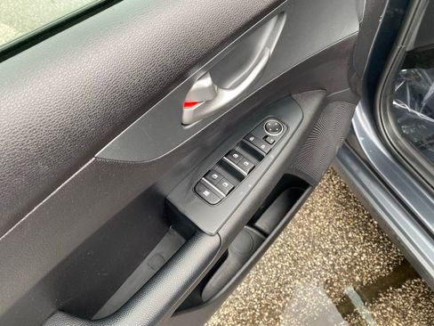 Used 2021 Kia Forte LXS FWD image 10