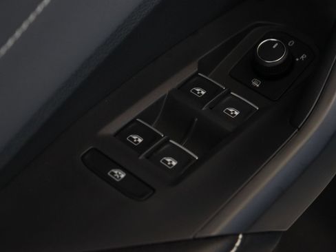Certified 2026 Volkswagen Jetta SEL FWD image 19
