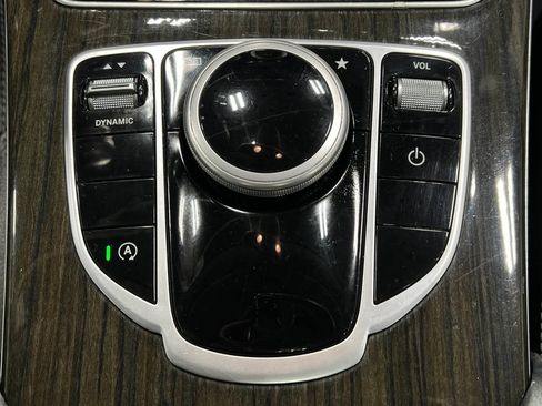Used 2017 Mercedes-Benz C 300 4MATIC Sedan image 26