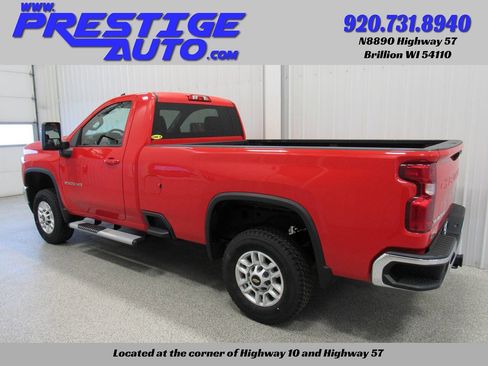 Used 2020 Chevrolet Silverado 2500 LT w/ Z71 Off-Road Package image 2