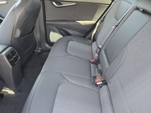 New 2026 Kia Niro Wind FWD image 7