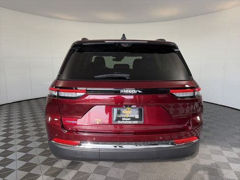 Used 2023 Jeep Grand Cherokee 4WD 4xe w/ Luxury Tech Group II image 9