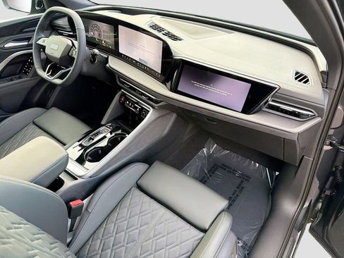 New 2026 Audi SQ5 Premium Plus AWD/4WD image 13