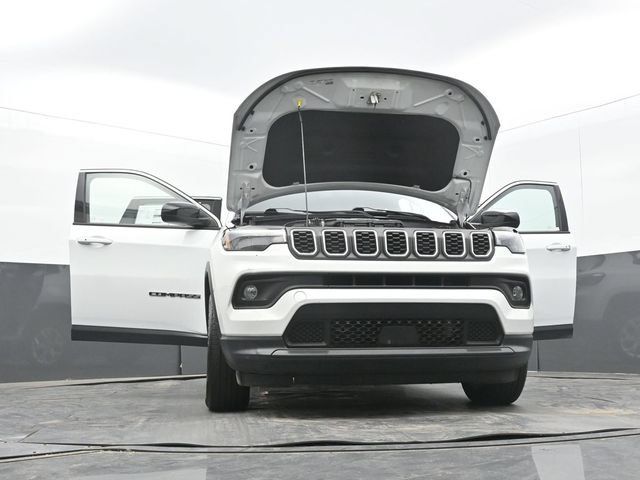 Used 2024 Jeep Compass Latitude AWD/4WD image 66