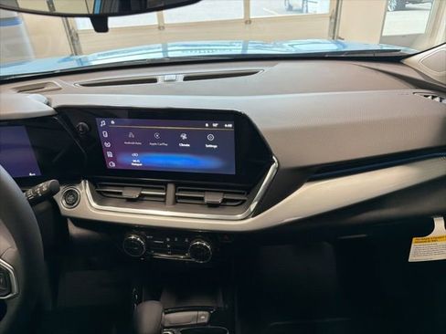 New 2026 Chevrolet Trax LT w/ Driver Confidence Package FWD image 24