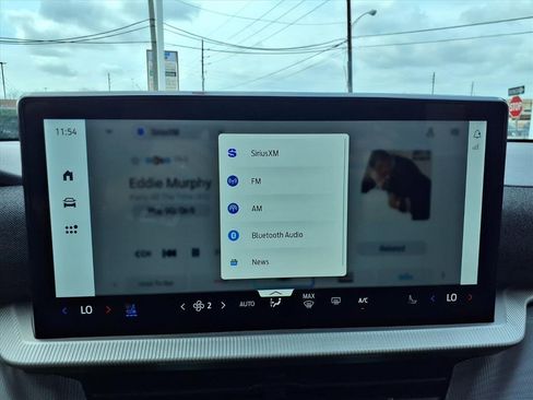 Used 2025 Ford Explorer ST image 19