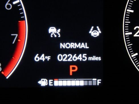 Used 2023 Honda Pilot Touring image 38