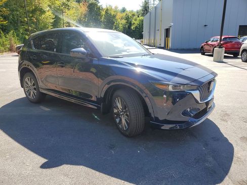 New 2025 MAZDA CX-5 Signature image 7