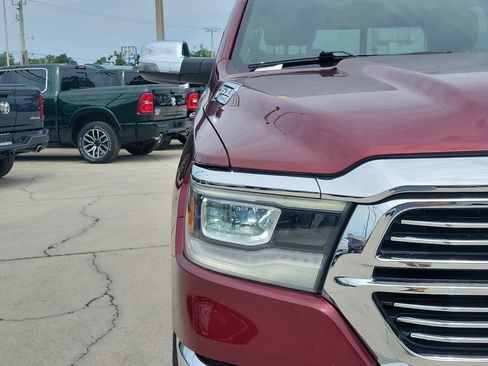 Used 2023 RAM 1500 Laramie AWD/4WD image 7