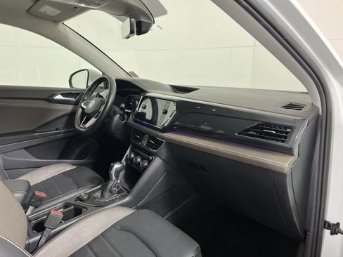 Used 2022 Volkswagen Taos SEL image 22