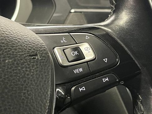Used 2019 Volkswagen Tiguan SE AWD/4WD image 26