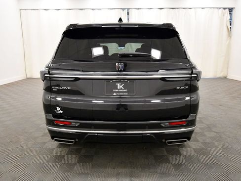 Used 2025 Buick Enclave Avenir w/ Super Cruise Package AWD/4WD image 6