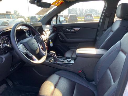 Used 2023 Chevrolet Blazer RS w/ Driver Confidence II Package image 9