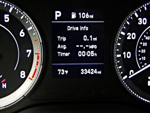 Used 2021 Hyundai Venue SE w/ Cargo Package FWD image 14