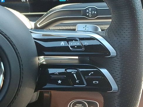 Used 2025 Mercedes-Benz GLS 450 4MATIC image 24