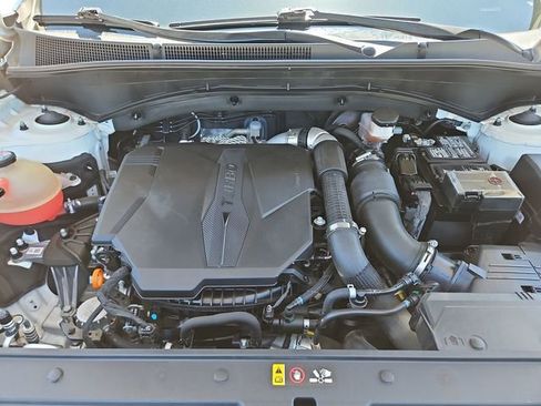 Used 2022 Hyundai Santa Fe Calligraphy image 30