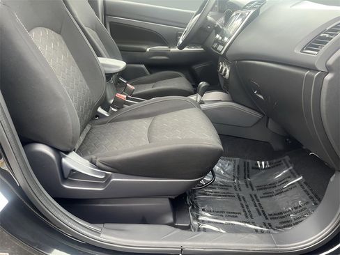 Used 2020 Mitsubishi Outlander Sport ES image 37