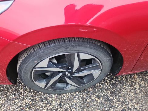 Used 2023 Hyundai Elantra SEL w/ Convenience Package image 7