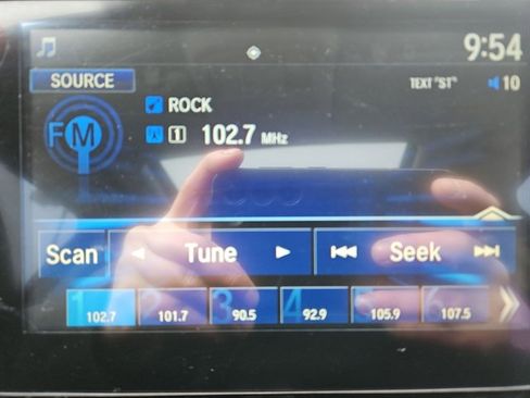 Used 2018 Honda Fit EX image 27