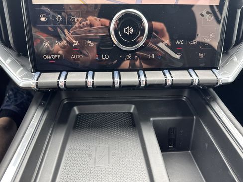 New 2025 GMC Acadia Elevation w/ Black Edition image 25