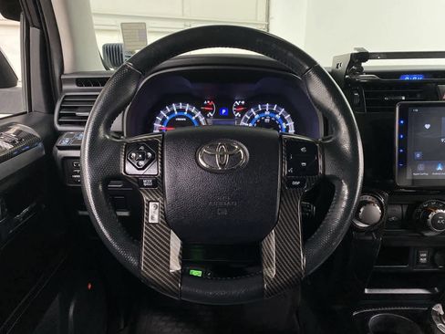 Used 2016 Toyota 4Runner SR5 Premium image 18