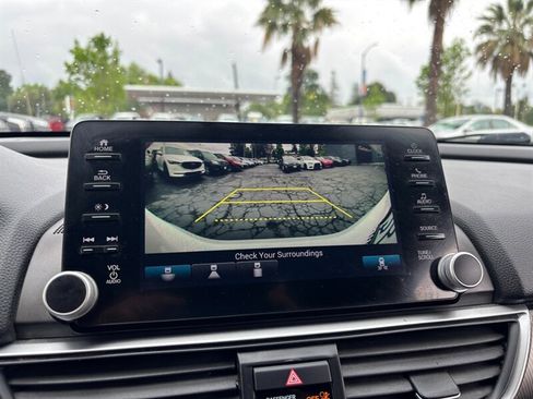 Used 2019 Honda Accord Sport image 19