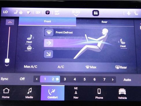 Used 2023 Jeep Grand Cherokee L Limited w/ Black Appearance Package image 35