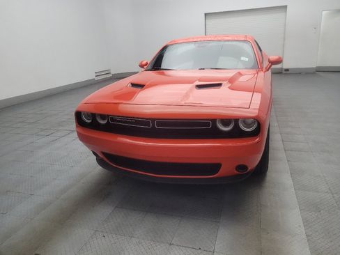 Used 2019 Dodge Challenger SXT RWD image 15