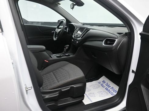 Used 2023 Chevrolet Equinox LT image 19