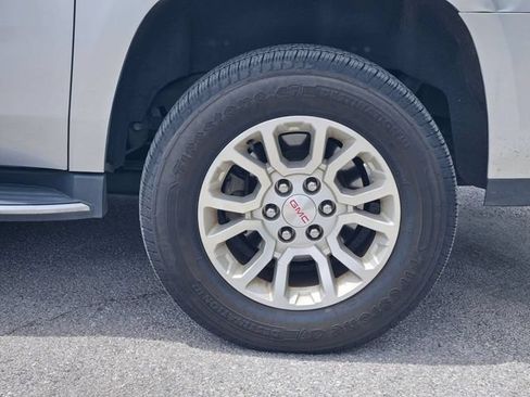 Used 2018 GMC Yukon XL SLT RWD image 6