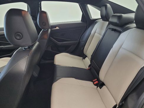 Used 2019 Volkswagen Jetta R-Line FWD image 18