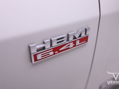 Used 2019 RAM 2500 Laramie image 12