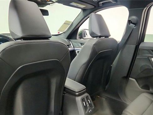 Used 2025 BMW X1 xDrive28i image 30