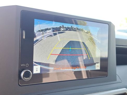 Certified 2024 Toyota Tacoma SR image 22