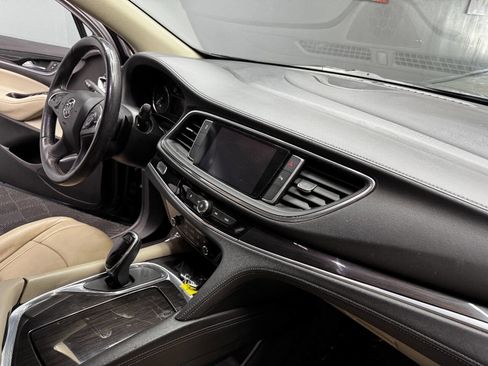 Used 2019 Buick Enclave Essence image 55