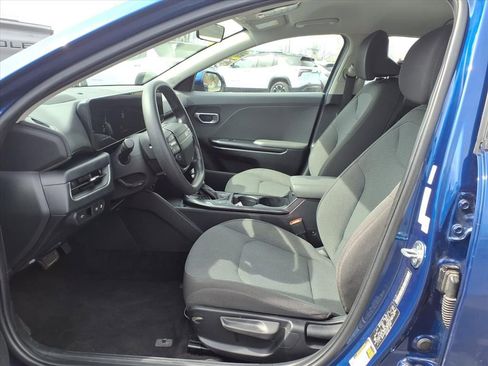 Used 2025 Kia K4 LXS image 10