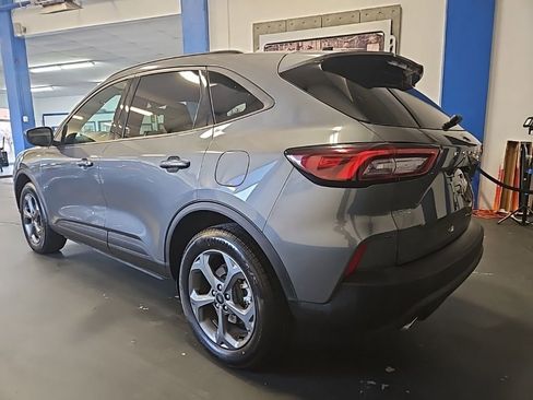 Used 2025 Ford Escape ST-Line image 7