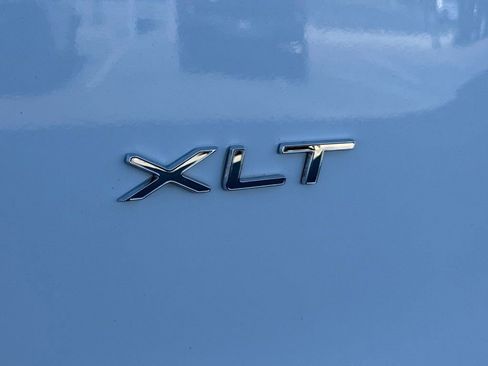 Used 2021 Ford Transit 350 XLT image 14