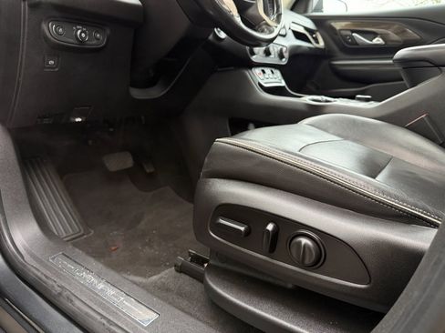 Used 2019 GMC Terrain Denali w/ Advanced Safety Package image 22