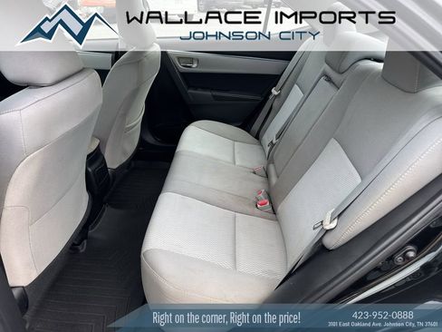 Used 2015 Toyota Corolla LE image 33