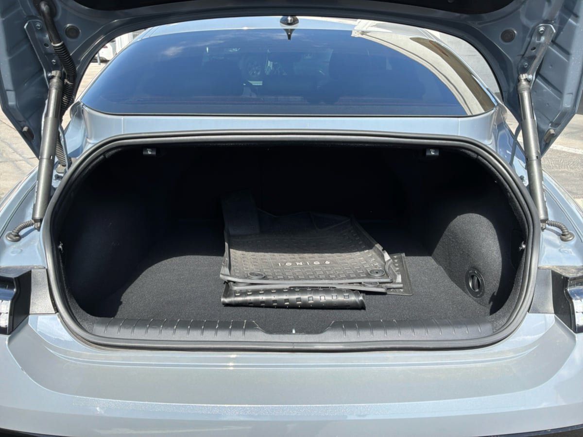 Used 2023 Hyundai Ioniq 6 SEL RWD image 22