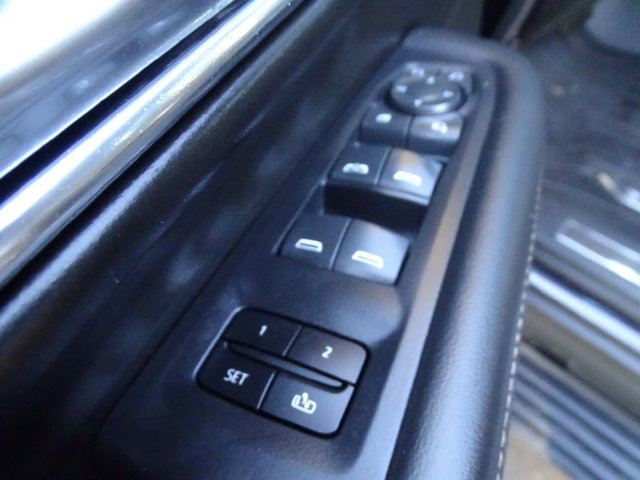 Used 2023 GMC Yukon XL AT4 w/ LPO, Floor Liner Package AWD/4WD image 11