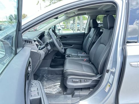 New 2026 Honda Odyssey Elite image 2