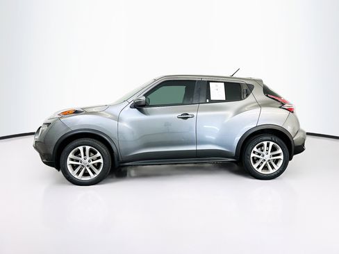 Used 2015 Nissan Juke S FWD image 4